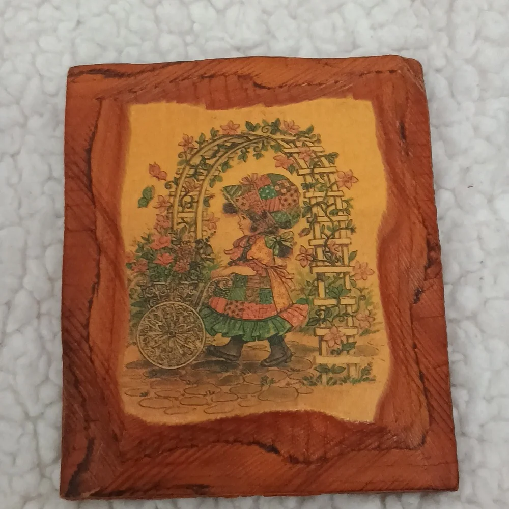 Vintage Little Girl Wall Art Set - Picture 3 of 5